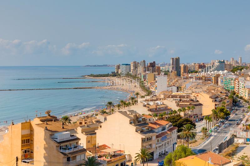 Foto 2f4c2134-1010-4858-a331-5212993b09e0. Dachwohnung in carrer d'azorín 1 in Campello Playa Campello (el)