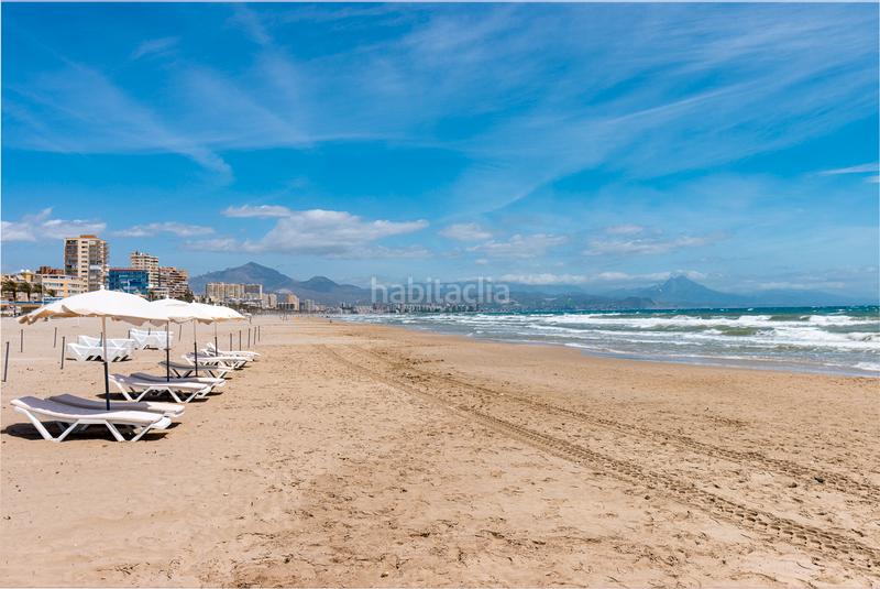 Foto 6fc461c6-7ed4-41e8-8803-14a5d7445058. Dachwohnung in carrer d'azorín 1 in Campello Playa Campello (el)