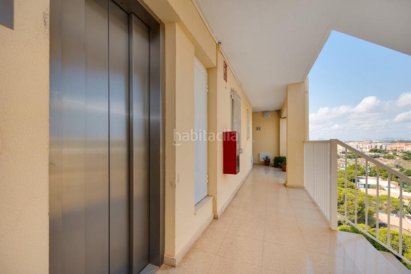 Foto f1b3b210-7410-4a0f-9afb-c32fedef6d66. Dachwohnung in carrer d'azorín 1 in Campello Playa Campello (el)