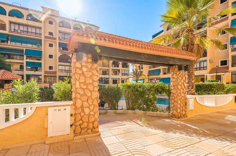 Foto 71c4ed5e-ae68-441b-bca6-49b890e255d7. Apartament a avenida de holanda 38 a Los Europeos Torrevieja