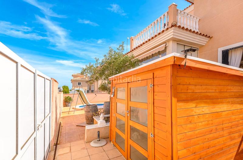 Foto 54b9d3ff-5be7-4541-9492-9c4f7523fe3f. Chalet en calle rosa 1 magnífico chalet independiente costa con piscina y garaje privados. en Orihuela