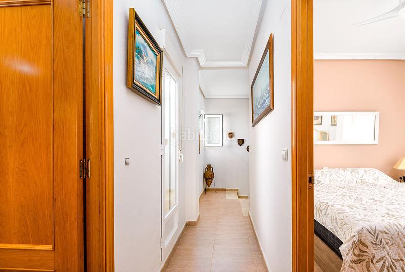 Foto 6a6b1e7b-5d90-4e96-bd3d-e23926b6fa03. Chalet en calle rosa 1 magnífico chalet independiente costa con piscina y garaje privados. en Orihuela