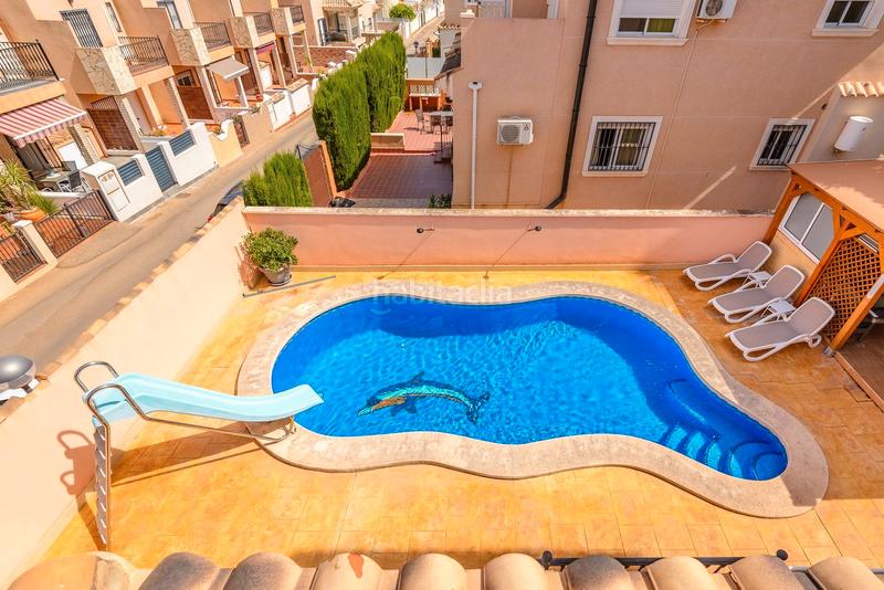 Foto a26353b0-552e-49b9-92db-dc64d479a5b8. Chalet en calle rosa 1 magnífico chalet independiente costa con piscina y garaje privados. en Orihuela