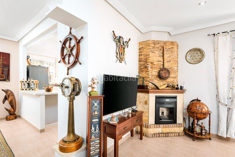 Foto af9eb46c-1fd8-4010-9d4e-f70ea2559160. Chalet en calle rosa 1 magnífico chalet independiente costa con piscina y garaje privados. en Orihuela