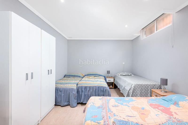 Foto e904d0b3-f956-4f4d-92c5-370451d2b3a1. Chalet en calle rosa 1 magnífico chalet independiente costa con piscina y garaje privados. en Orihuela