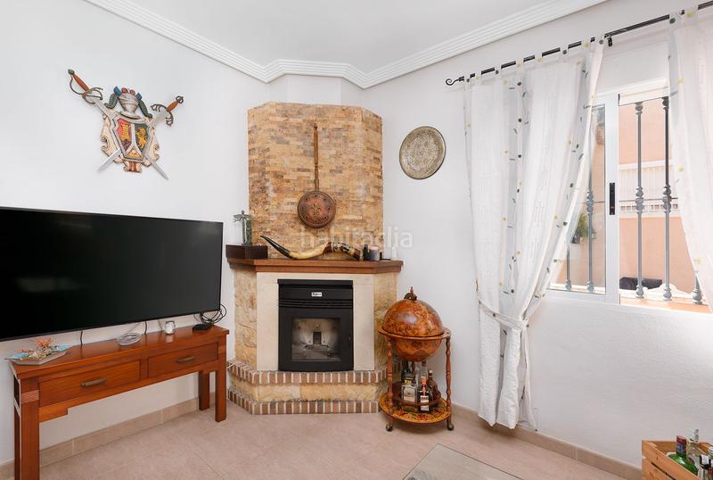 Foto e9a0694d-439c-46cf-bfed-5ad75d2536ea. Chalet en calle rosa 1 magnífico chalet independiente costa con piscina y garaje privados. en Orihuela