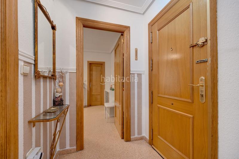 Foto 06668c60-b19b-47f0-aa3b-13039e2ed1f4. Flat in calle vicente blasco ibáñez 123 in Zona Playa del Cura Torrevieja