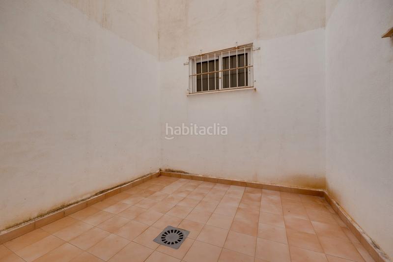 Foto 327ceeb1-49e4-42fc-801d-03c12e4a512b. Flat in calle vicente blasco ibáñez 123 in Zona Playa del Cura Torrevieja