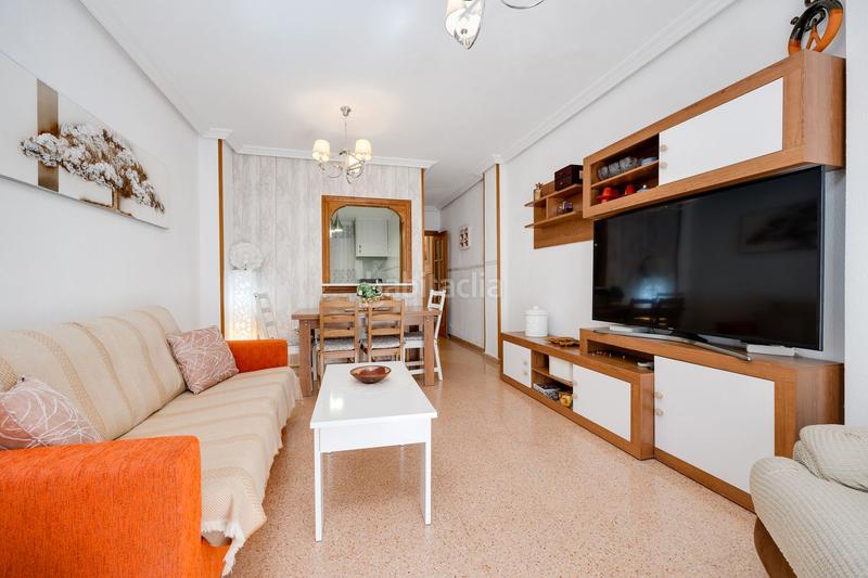 Foto 8dbb80b9-dc21-410e-b7e9-541910e64617. Flat in calle vicente blasco ibáñez 123 in Zona Playa del Cura Torrevieja