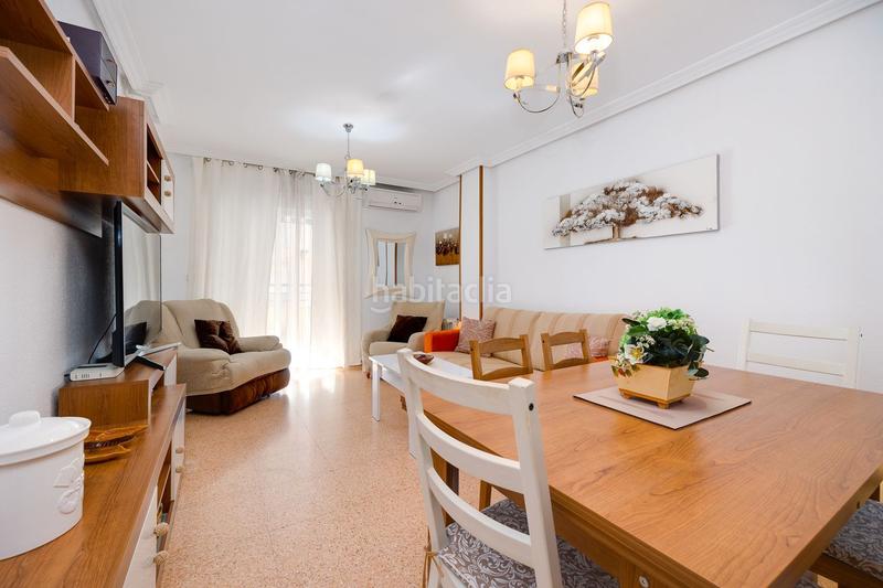 Foto b670fdf8-43de-4502-8149-9f03b7ddbedb. Flat in calle vicente blasco ibáñez 123 in Zona Playa del Cura Torrevieja