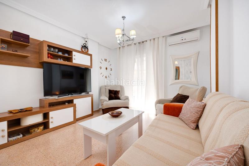 Foto bed63bc2-2f95-4854-b2f4-c783701af29e. Flat in calle vicente blasco ibáñez 123 in Zona Playa del Cura Torrevieja