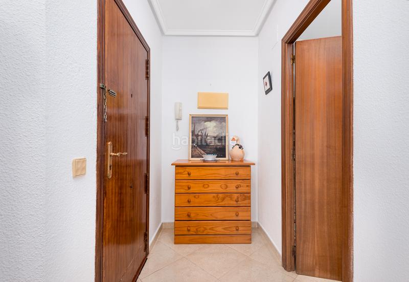 Foto 5441891d-ea60-4e6a-bd53-526b7476e108. Pis a avenida jaime i el conquistador 7 a Playa Muchavista Campello (el)