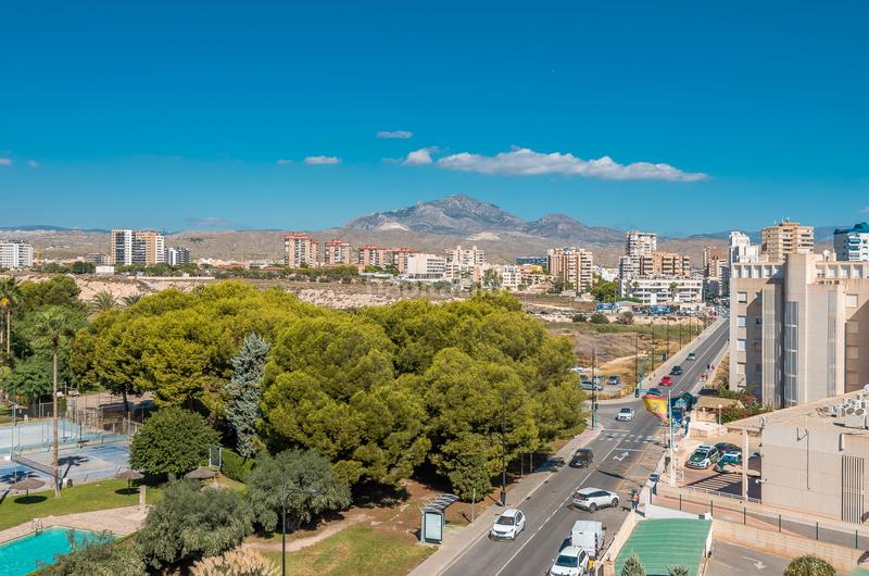 Foto fa61af6e-53e3-46b7-8844-613d1be9f3bb. Pis a avenida jaime i el conquistador 7 a Playa Muchavista Campello (el)