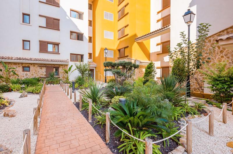 Foto db172386-7d76-486d-a275-48d60f744f8d. Pis a calle ciclón 8 a Punta Prima Orihuela