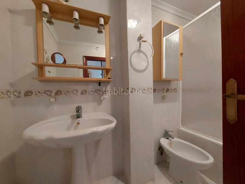 Foto cf541db2-9af1-4181-934e-e5ec577d47f2. Pis a avenida jaime i el conquistador 2 a Playa Muchavista Campello (el)