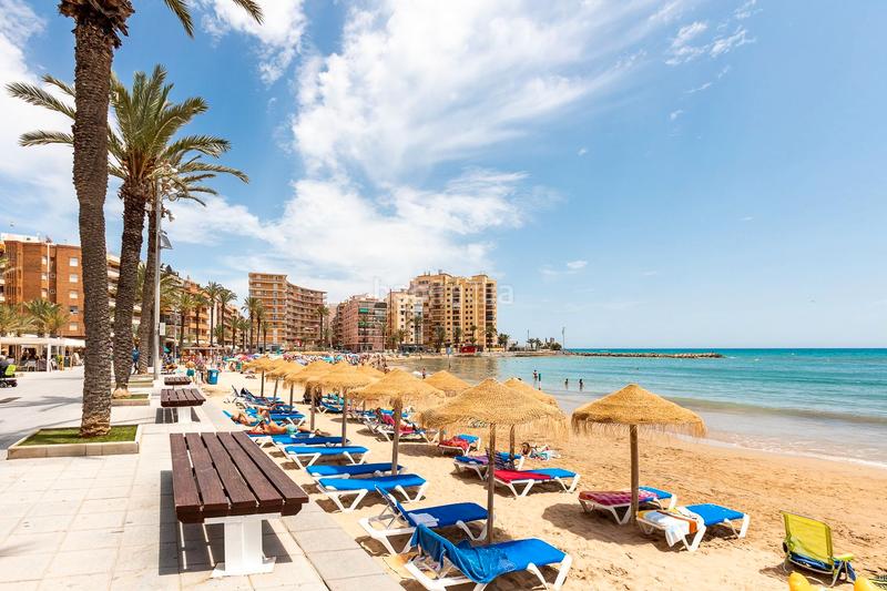 Foto 1bbfdd1b-0ad5-494e-bd6f-604546244f30. Appartement dans calle de pedro lorca 59 dans Las Piscinas Naturales Torrevieja