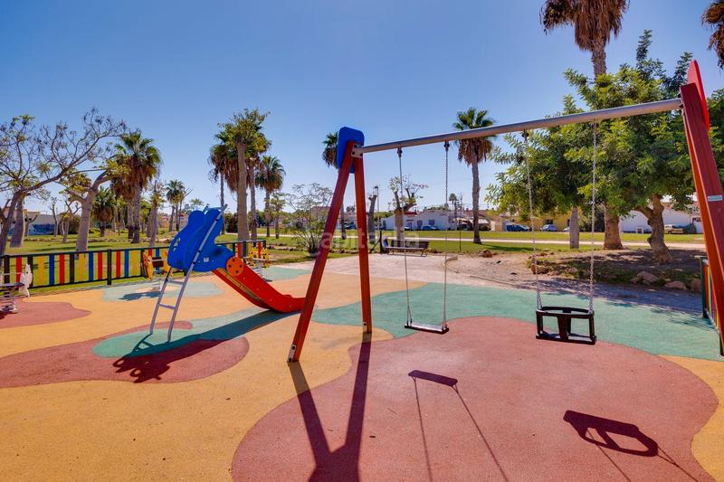 Foto 2392bf99-7983-42df-a6f3-181d48a17b4c. Casa a schiera in calle cesar rodriguez mateo 116 in Torrevieja