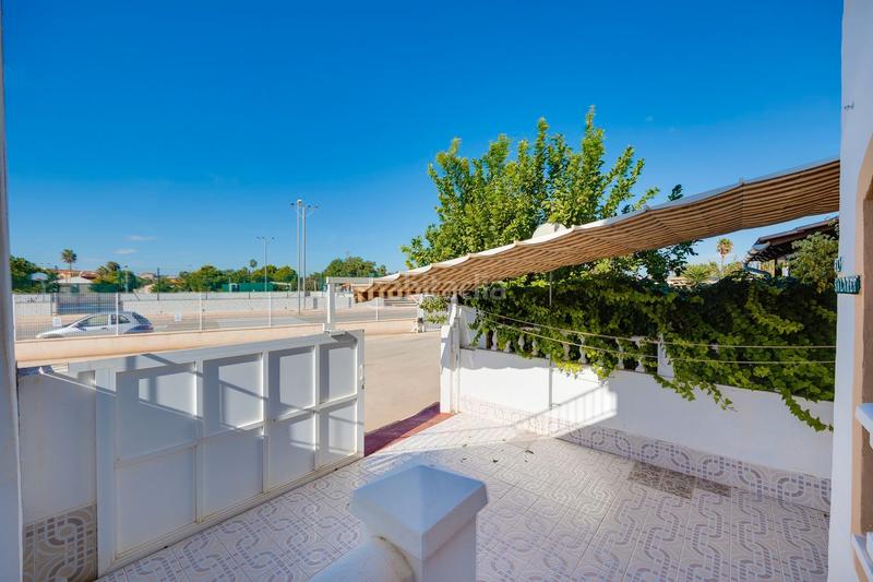 Foto 26e8574f-19ca-4011-9786-c9988d05146e. Casa a schiera in calle cesar rodriguez mateo 116 in Torrevieja