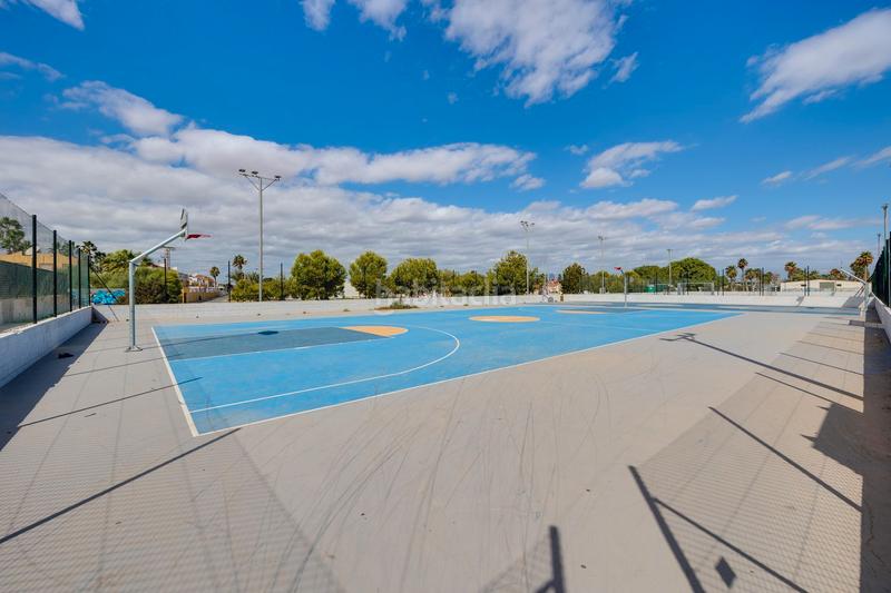 Foto 3abcb10f-4088-4560-b719-3be04012fe21. Casa a schiera in calle cesar rodriguez mateo 116 in Torrevieja