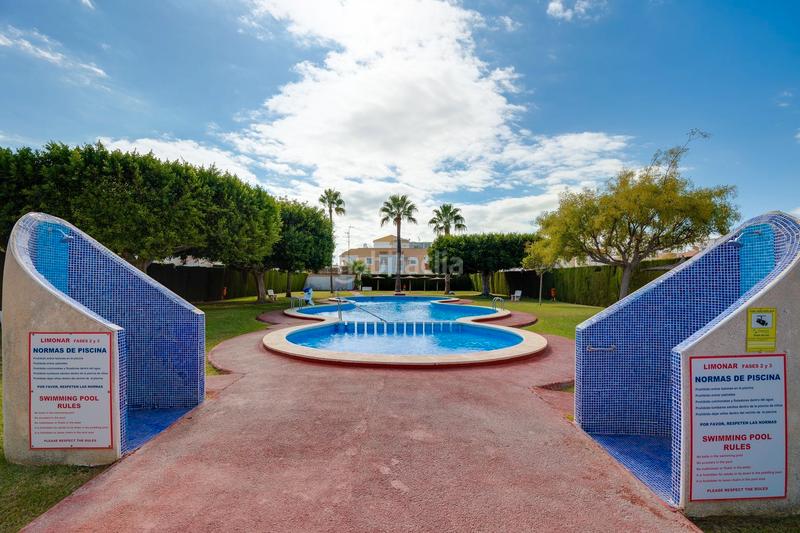 Foto e092f413-babf-47d2-ac35-08a945f729fc. Casa a schiera in calle cesar rodriguez mateo 116 in Torrevieja