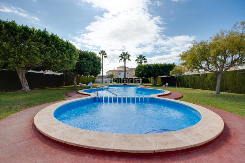 Foto e2a528d5-0240-4fee-bc1e-bf1a1553f4b1. Casa a schiera in calle cesar rodriguez mateo 116 in Torrevieja