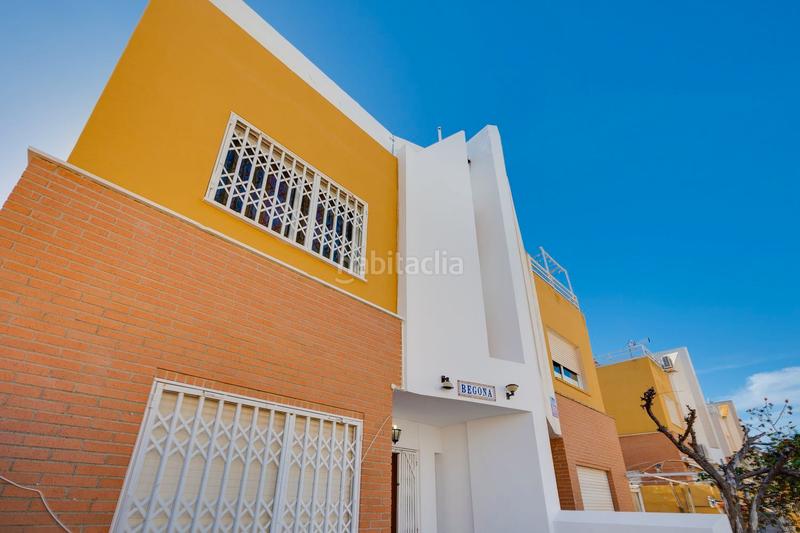 Foto 3b5175d1-79c1-4dfe-9557-a52ec746eaa2. Semi detached house in avenida de londres 42 in Los Balcones y los Altos Orihuela