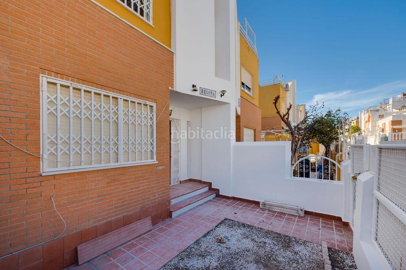Foto 56f48c6c-815c-4b07-8d95-a8b5424144c4. Semi detached house in avenida de londres 42 in Los Balcones y los Altos Orihuela