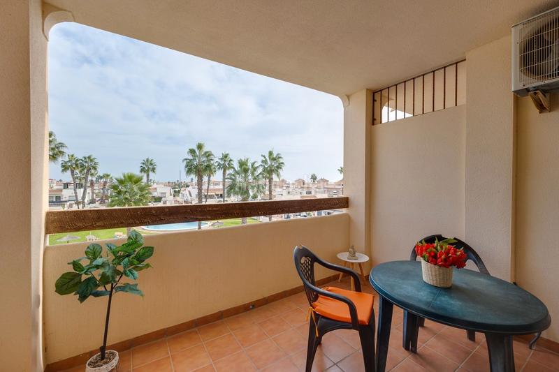 Foto c2e5066e-69cc-4e94-9eb9-a13399b39eca. Pis a calle victoria 8 a La Florida Orihuela