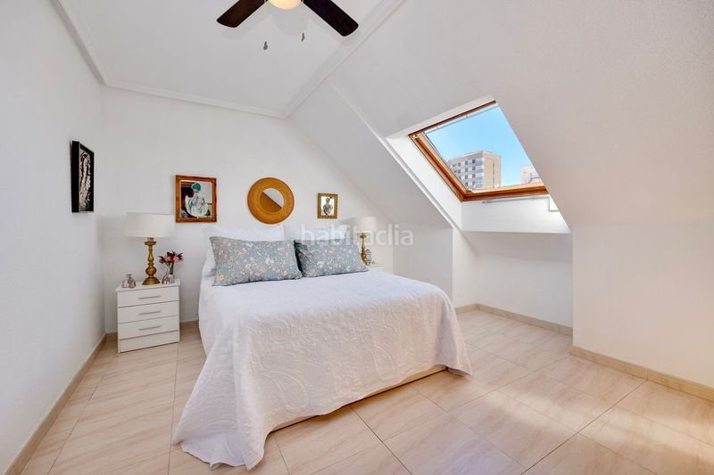 Foto 1d55e5b7-7abc-4065-bc93-c4b79029477d. Dúplex a calle moriones 4 a Las Piscinas Naturales Torrevieja