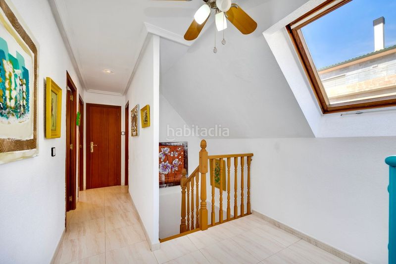 Foto 1eed3122-0e88-4152-bc9c-b61dd0086138. Dúplex a calle moriones 4 a Las Piscinas Naturales Torrevieja