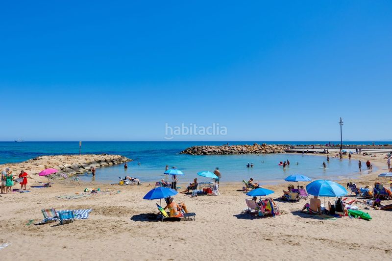 Foto 8ed39346-fbf6-4d96-840b-a76224dbbd05. Dúplex a calle moriones 4 a Las Piscinas Naturales Torrevieja