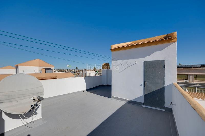 Foto 2f6d1e61-7a4b-4990-89f4-2c7ba18badd2. Reihenhaus in calle río danubio 695 in Zona Carrefour - Urbanizaciones Torrevieja