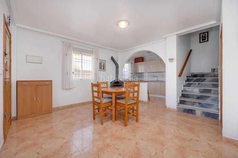 Foto 7b839313-57f0-43b1-8a18-2e8758a7b27b. Reihenhaus in calle río danubio 695 in Zona Carrefour - Urbanizaciones Torrevieja