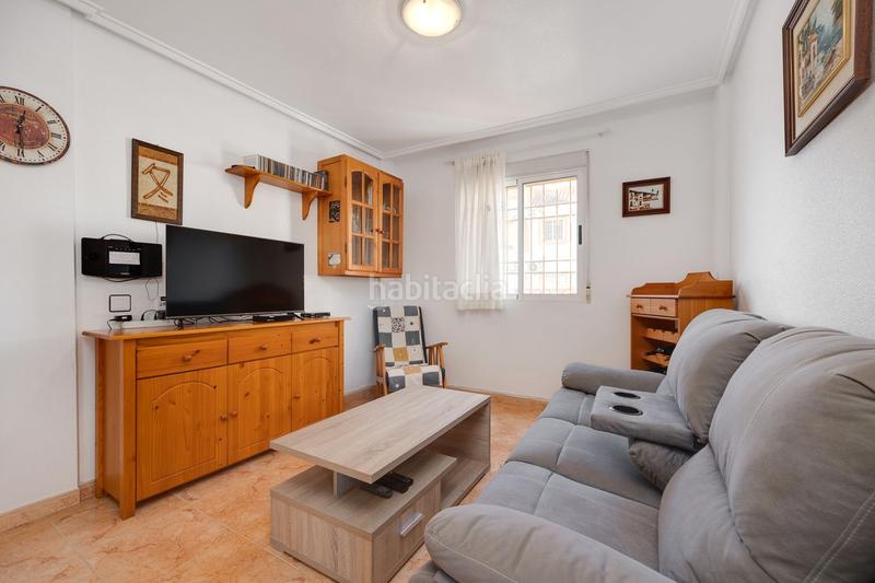 Foto ee7b58aa-4dc3-4603-836f-a79608c2e907. Reihenhaus in calle río danubio 695 in Zona Carrefour - Urbanizaciones Torrevieja