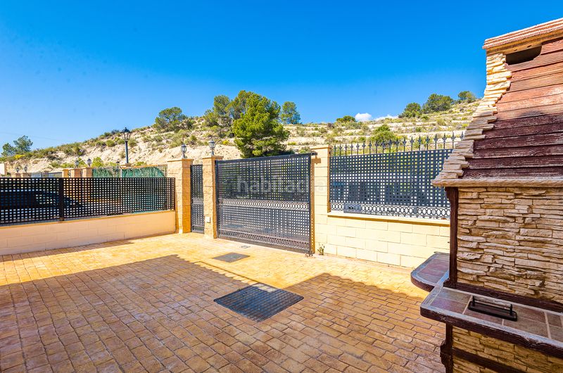 Foto 122879ed-208f-42fd-912e-55f81aafe24f. Casa amb piscina a Aigües