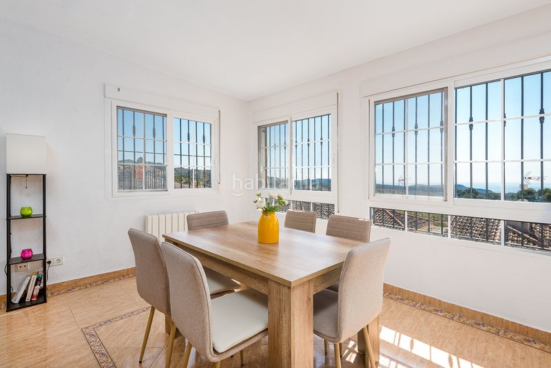 Foto b7c79812-4405-41de-b5c1-73bbbfe81f18. Casa amb piscina a Aigües