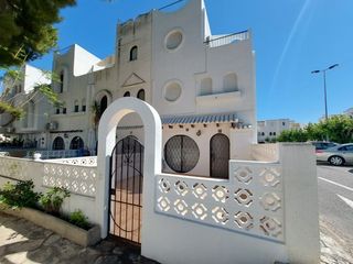 Casa a schiera  Carrer pla de l'amerador. ¡descubre tu refugio junto al mar en el campello!