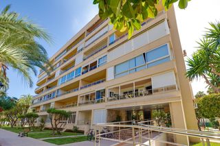 Piso en Avenida doctor mariano ruiz canovas 37. Piso reformado en la urbanización el palmeral