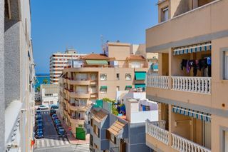 Pis  Calle rafal 25. Piso con terraza y garaje privado a solo 2 minutos de la playa d