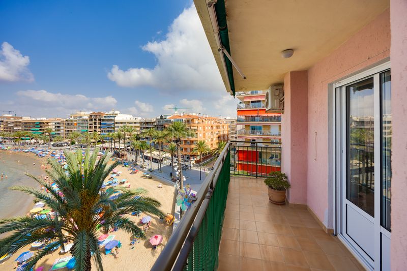 Foto 95934d7a-d1ef-474b-8fda-75addc379e7d. Pis a calle timonel 2 a Zona Playa del Cura Torrevieja