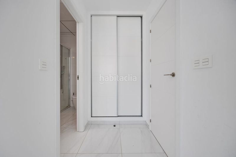 Foto 519437ab-e640-488c-91e9-3a9331f38fb3. Casa adossada a calle carmen laforet 58 a Bigastro