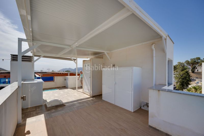 Foto 5abb7224-4ad4-4275-bad9-547fa3e3fd58. Casa adossada a calle carmen laforet 58 a Bigastro