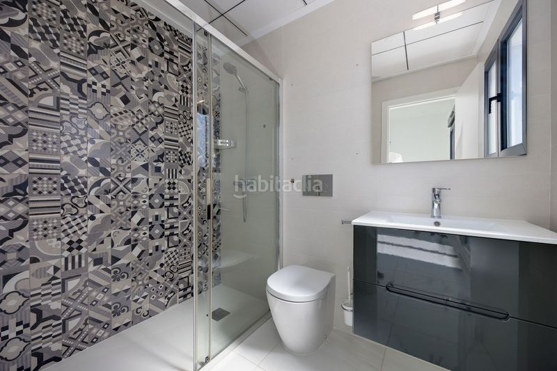 Foto 63b231c1-0b9e-4d62-9882-0b6fe5816f48. Casa adossada a calle carmen laforet 58 a Bigastro