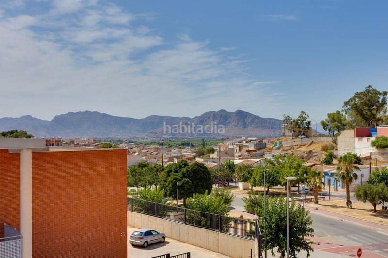 Foto 65f3cfbc-3b9d-43ab-b282-eab15b35fb7d. Casa adossada a calle carmen laforet 58 a Bigastro
