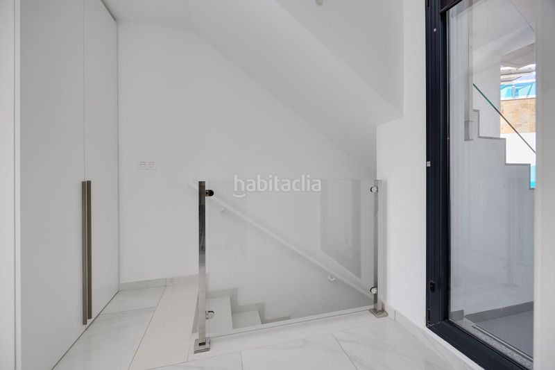 Foto 6d3724f0-b4e9-4f85-92ab-659b76725191. Casa adossada a calle carmen laforet 58 a Bigastro