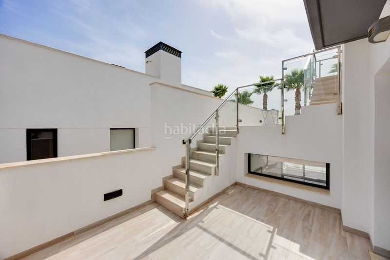 Foto 2305db96-a40f-449c-8c55-61bf8ee874d8. Chalet en calle cabo de peñas 5 exclusivo chalé independiente, residencial palm beach en Orihuela