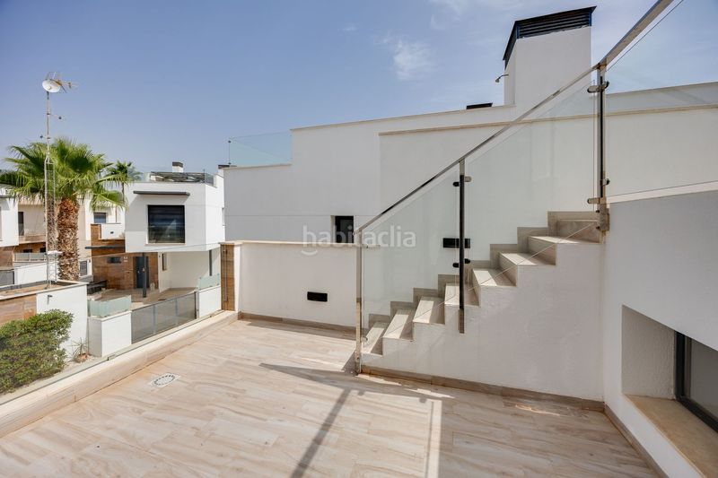 Foto 4fb3a3f3-1b78-4400-b7c4-741cf512ab53. Chalet en calle cabo de peñas 5 exclusivo chalé independiente, residencial palm beach en Orihuela