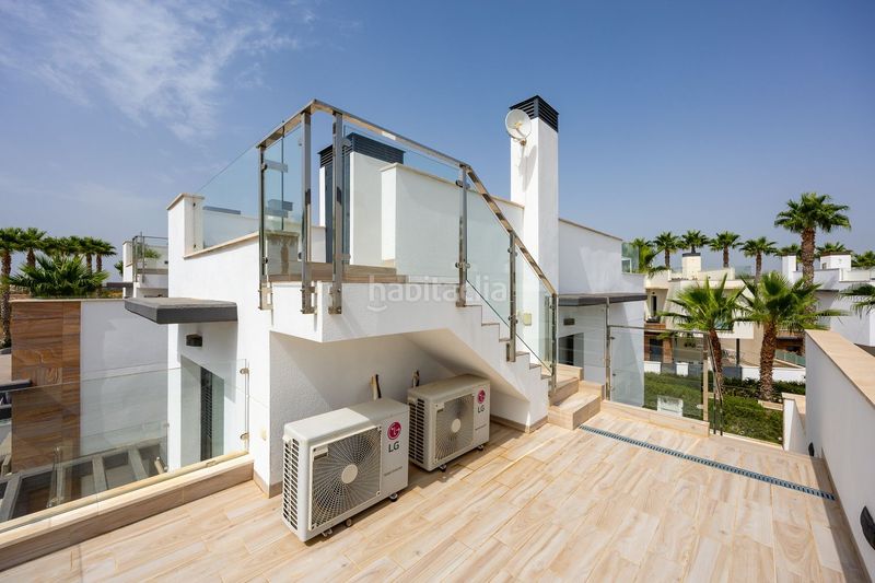 Foto 7c6dcb7e-1cea-4d66-b197-3642c429b45c. Chalet en calle cabo de peñas 5 exclusivo chalé independiente, residencial palm beach en Orihuela