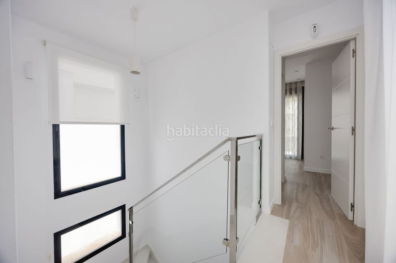 Foto b037e9fb-6991-4b3e-a989-583a50befc7b. Chalet en calle cabo de peñas 5 exclusivo chalé independiente, residencial palm beach en Orihuela