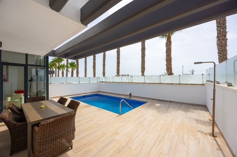 Foto b8cef11a-aaa8-41d1-9836-a3897b59097a. Chalet en calle cabo de peñas 5 exclusivo chalé independiente, residencial palm beach en Orihuela